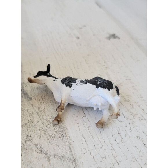 Black white spotted cow Farm Village accessory animal decor - Picture 5 of 5